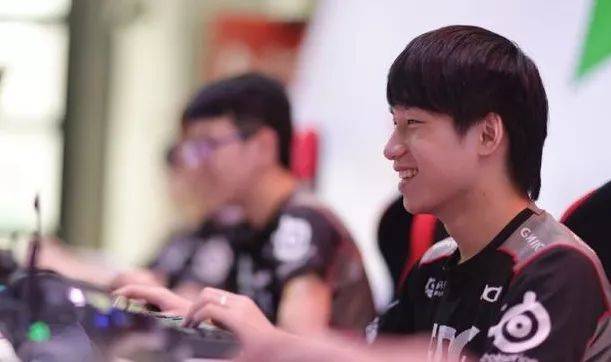 还是在日常 还是在日常