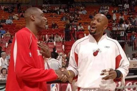 分球助底角 分球助底角